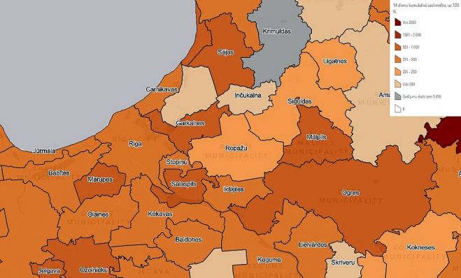 Reģistrēto Covid-19 gadījumu biežums pēdējās 14 dienās uz 100 000 iedzīvotāju. Grafika - SPKC