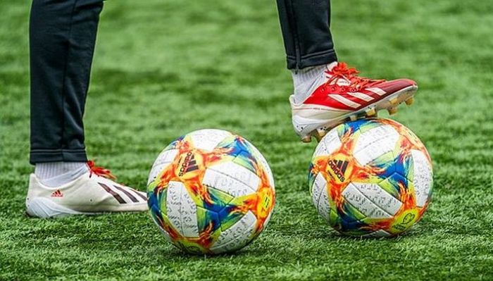 25.-26.X Latvijas futbola pirmās un trešās līgas spēles Jaunmārupē un Piņķos