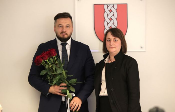 Ropažu novada pašvaldības izpilddirektors – Jānis Belkovskis, Ropažu novada pašvaldības domes priekšsēdētāja Signe Grūbe. Foto - ropazi.lv