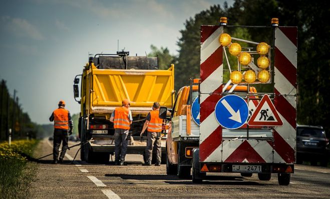 Foto - Latvijas autoceļu uzturētājs