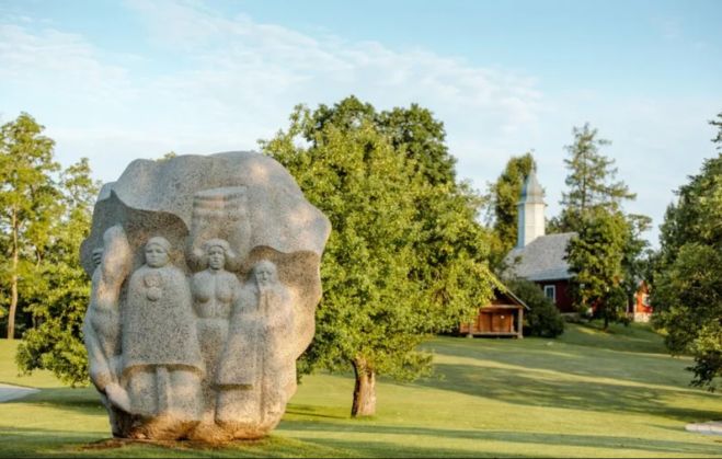 7.VII Tautasdziesmu sadziedāšanās vakars Dainu kalnā