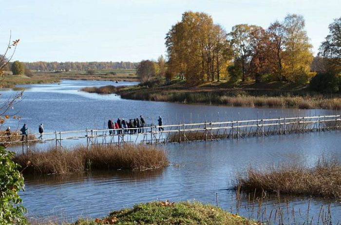 Pirmais Salacgrīvas nēģu tacis. Foto – Anda Nordena