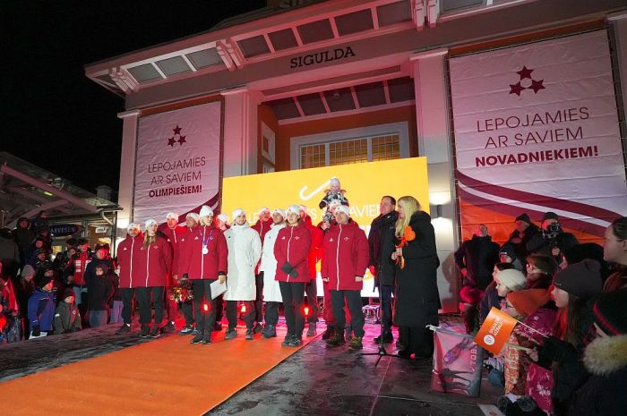 2026.gada Milānas un Kortīnas ziemas olimpisko spēļu dalībnieku sagaidīšanas pasākums Siguldas dzelzceļa stacijā. Foto - Evija Trifanova, LETA; video - Ansis Blumbergs