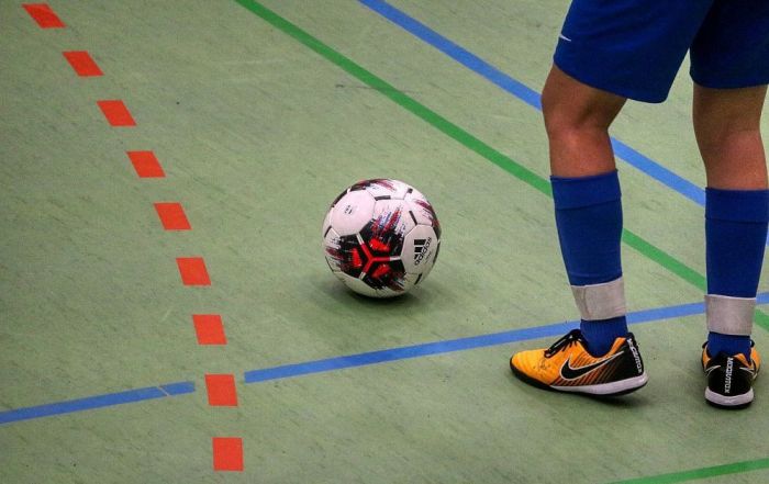 22.XI Telpu futbola virslīgas spēles Sauriešos un Salaspilī