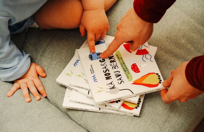 Attēls rakstam: Lai mazinātu bērnu traumatismu, izdots bezmaksas vecāku padomu ceļvedis