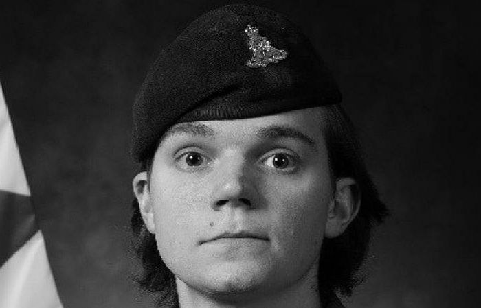 Attēls rakstam: Netālu no Rīgas miris NATO Daudznacionālajā brigādē dienošs Kanādas karavīrs