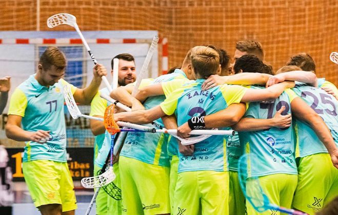 Foto - florbola skola "Masters"