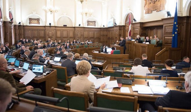 12.Saeimas sēdes kopumā ilgušas aptuveni 23 diennaktis