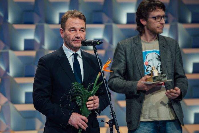 Aktieris Andris Daugaviņš atzina, ka lielākais pārsteigums komandai bijis tas, ka filma Kriminālās ekselences fonds” nominēta kategorijā "Pārsteigums", ne "Kino". Foto - Mārcis Gaujenietis