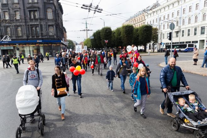 Svētdien Rīgā gaidāms Tēva dienas gājiens un festivāls