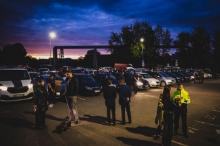 Uz Ukrainu devies Valsts policijas un partneru atbalsta konvojs ar 32 transportlīdzekļiem, laivu un bērniem sarūpētām dāvanām