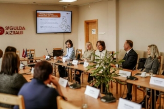 VARAM ministre Inga Bērziņa reģionālajā vizītē apmeklē Siguldu