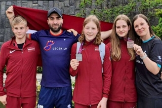 Olaines brīvās cīņas sportistes izcīna divas medaļas Eiropas U15 čempionātā