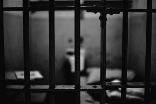 Pērn Latvijā par izdarītiem noziegumiem ar brīvības atņemšanu notiesāti 98 ārvalstnieki