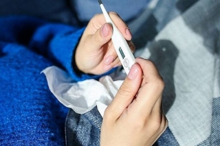 Latvijā reģistrēti šosezon pirmie gripas slimnieki