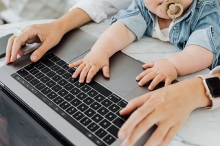 30% vecāku vēlētos bērnu pieskatīšanas iespēju darbā