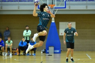 Mājas spēlēs pārliecinošas uzvaras gūst Salaspils handbolisti un Ķekavas florbolisti