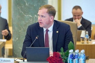 Ekonomikas ministrija: Vidējais uzcenojums zemo cenu grozā iekļautajām precēm ir 4,25%