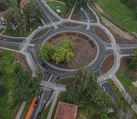 Foto: Siguldas centrā pārbūvēts reģionālā ceļa posms un uzlabota satiksmes drošība