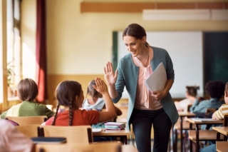 Pētījums: Lielākā daļa Latvijas skolotāju pievērš vērību skolēnu sociālo un emocionālo prasmju attīstībai
