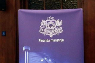 Valsts konsolidētajā kopbudžetā desmit mēnešos bija 811 miljonu eiro deficīts