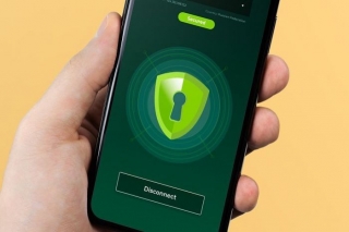 Krāpniekiem izspēlējot "izmeklēšanas operāciju", iedzīvotāji zaudē īpašumus