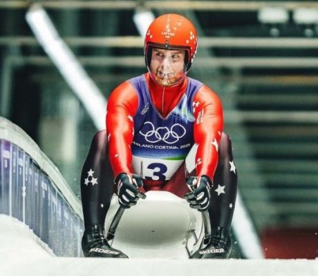 Aparjods Kortīnā paliek pie pjedestāla, Bērziņš noslēdz pirmo desmitnieku