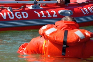 Saulkrastu novadā no ūdenstilpes izcelts bojāgājis cilvēks