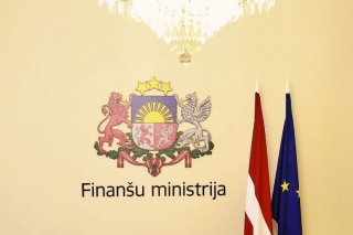 FM: Valsts budžeta izdevumus vidējā termiņā plānots samazināt par 844 miljoniem eiro