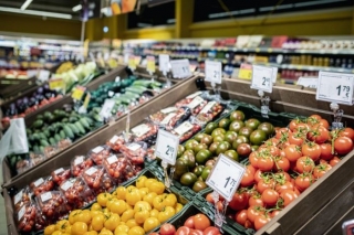 Izvēloties svaigus produktus, Latvijas iedzīvotāji galveno uzmanību pievērš cenai un kvalitātei