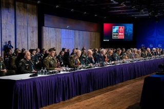 NATO Militārās komitejas priekšsēdētājs: Alianses klātbūtne Baltijā ir skaidrs solidaritātes signāls