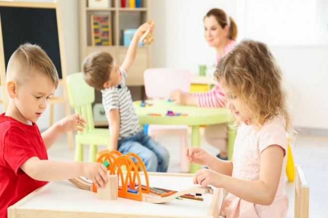 Eksperte: Vecāki zina, kas ir labākais viņu bērniem, tam jāatspoguļojas arī pirmsskolu politikā