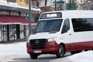 Ādažu novadā izstrādāti jauni noteikumi par transporta izdevumu kompensēšanu skolotājiem