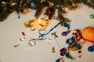 Aptauja: puse Latvijas iedzīvotāju pirms gada nogales svētkiem izjūt trauksmi