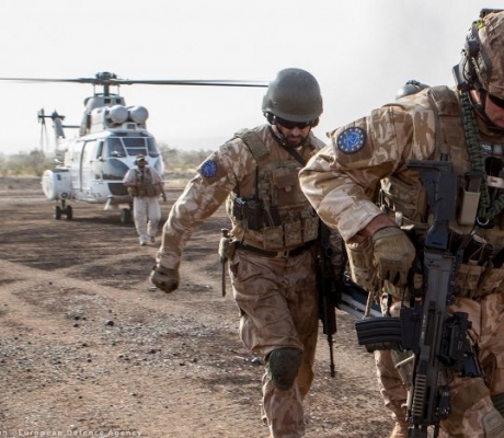 Eiropa uzņem aizsardzības kursu