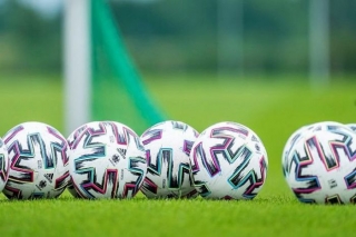 29.-31.VII Latvijas futbola trešās līgas un Sieviešu līgas spēles Upesciemā un Olainē