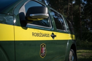 Robežsardzes priekšnieks nelegālo migrantu spiedienu uz Latvijas robežu sagaida vēl vairākus gadus (papildināta)