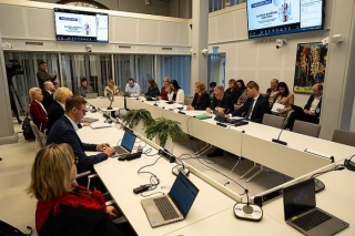 Saeimas Budžeta komisija konceptuāli atbalsta nākamā gada budžetu un to pavadošo likumprojektu pakotni