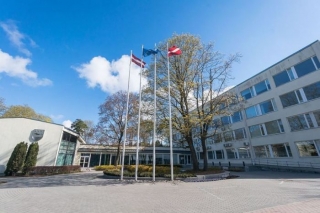 Jūrmalas pašvaldība vēl meklē ekspertu mežizstrādes laikā izcirstā koksnes apjoma noteikšanai Krastciema mežā