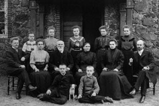 Labdarība – ne tikai Ziemassvētkos. Ieskats pagātnē