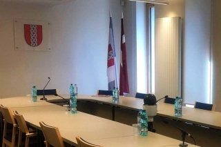 Ropažu dome no amata atbrīvo pašvaldības izpilddirektoru Griščenko