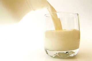 Programmas "Piens un augļi skolai" īstenošanai piešķir papildu 1,5 miljoni eiro