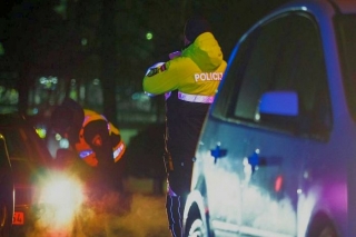 Policija svētku brīvdienās pastiprināti uzraudzīs sabiedrisko kārtību un arī drošību uz autoceļiem