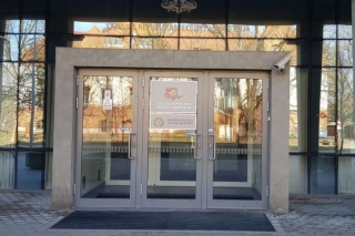 IeM sagatavojusi kārtību, kādā valsts pārvaldē nodarbinātie pieprasa un saņem atļaujas izbraukšanai uz Krieviju un Baltkrieviju