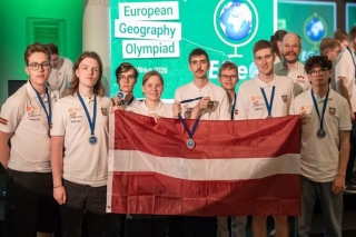 Latvijas skolēni izcīna septiņas medaļas Eiropas ģeogrāfijas olimpiādē, siguldietim sudrabs