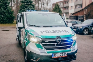 Saulkrastu novada pašvaldība par teju 59 000 eiro iegādājusies operatīvo transportlīdzekli pašvaldības policijai