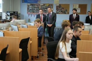 Foto: Valsts prezidents darba vizītē apmeklē Mārupes novadu